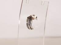 CLOVER925セレクト　フェザー・ハーフフープ・ピアス　シルバーピアス　片売り　CLSLCT-E051