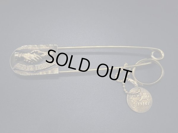 画像1: シリーエッセンス silly essence シェイクハンド特大安全ピン キーチェーン shake hands pin69 brass 真鍮 キーチェーン キーホルダー メンズ レディース (1)