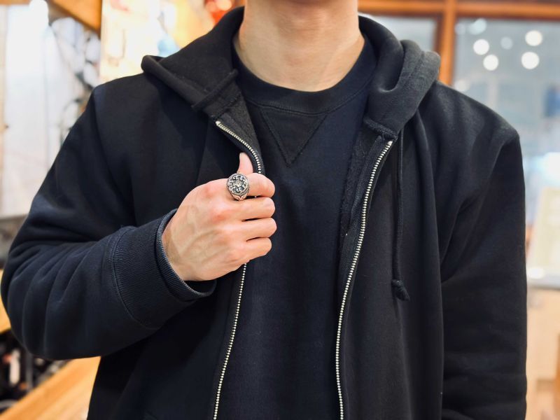 諸平勘「もひかん」七宝焼雲骸骨柄指輪　和柄リング　クロップドヘッズ 諸平勘「もひかん」七宝焼雲骸骨柄指輪和柄リングクロップドヘッズ